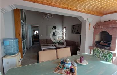 Çiğli İnönü'de Satılık 3+2 Tripleks Villa - Site İçinde, Bahçeli