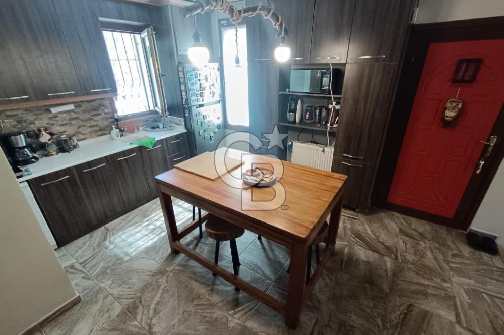 Çiğli İnönü'de Satılık 3+2 Tripleks Villa - Site İçinde, Bahçeli