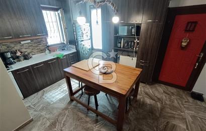 Çiğli İnönü'de Satılık 3+2 Tripleks Villa - Site İçinde, Bahçeli