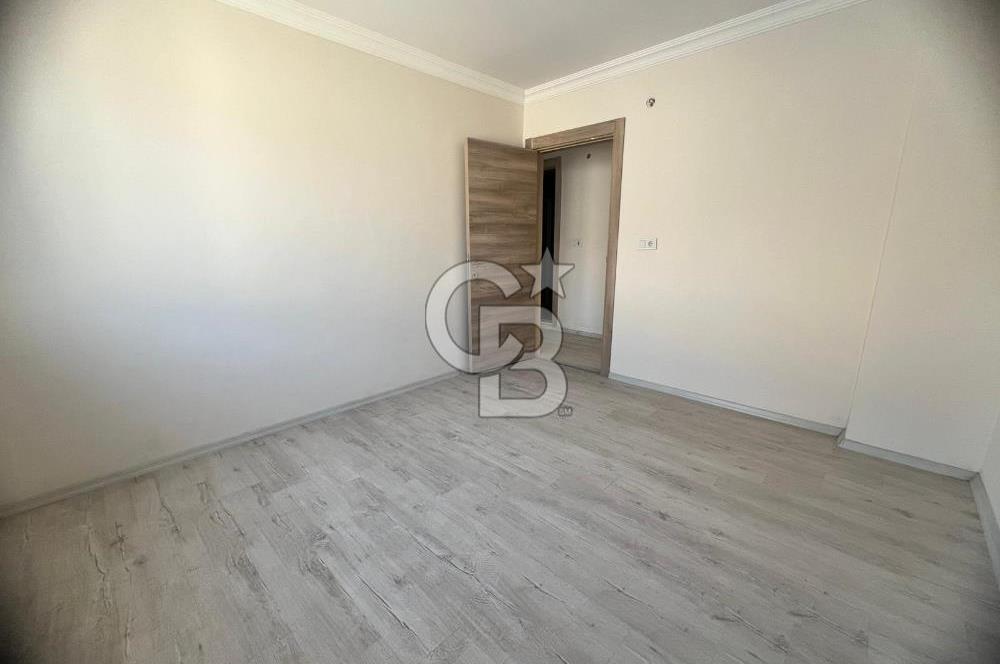 Bergama Atatürk Mahallesi Yığma Tepede Satılık 3+1 Büyük Daire