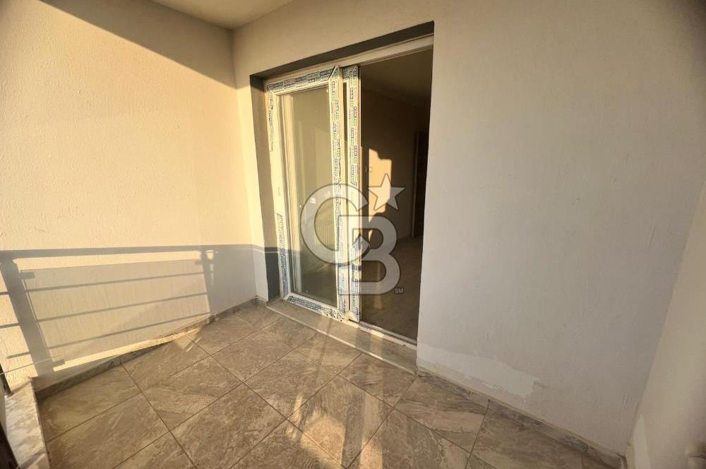 Bergama Atatürk Mahallesi Yığma Tepede Satılık 3+1 Büyük Daire