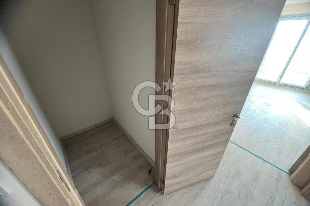 Bergama Atatürk Mahallesi Yığma Tepede Satılık 3+1 Büyük Daire