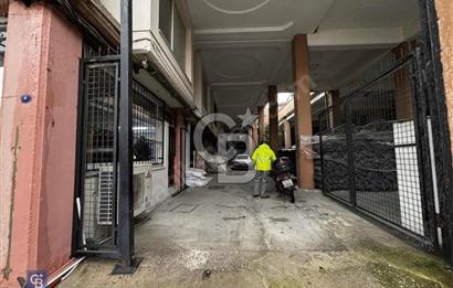 Selgeçen Modeka İş Merkezinde Zemin Kat Dükkan 8m2 