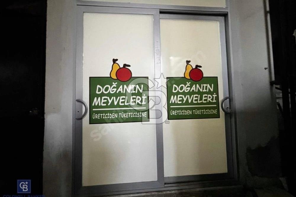 Selgeçen Modeka İş Merkezinde Zemin Kat Dükkan 8m2 