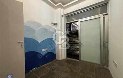 Selgeçen Modeka İş Merkezinde Zemin Kat Dükkan 8m2 