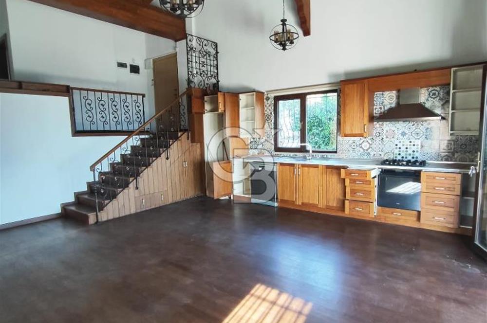 Konyaaltı Çağlarca'da Satılık Deniz ve Doğa Manzaralı Villa