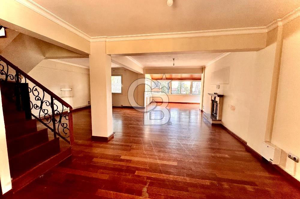 BORNOVA EVKA 3 PROFESÖRLER SİTESİ 5+1 KİRALIK VİLLA 