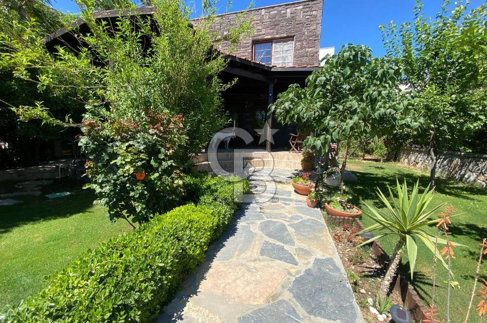 BODRUM GÜMÜŞLÜK MERKEZ' DE MÜSTAKİL KİRALIK VİLLA