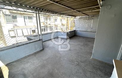 Karşıyaka Çarşı İçinde Tadilatlı Çift Balkonlu 2+1 Kiralık Daire