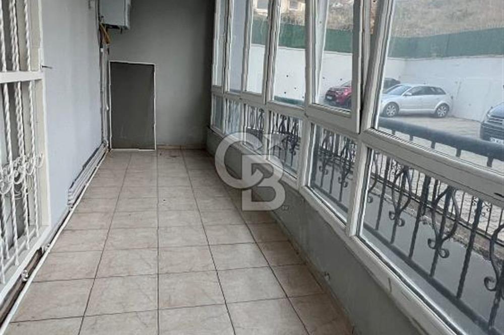 Narlıdere'de panaroma sitesinde satilik