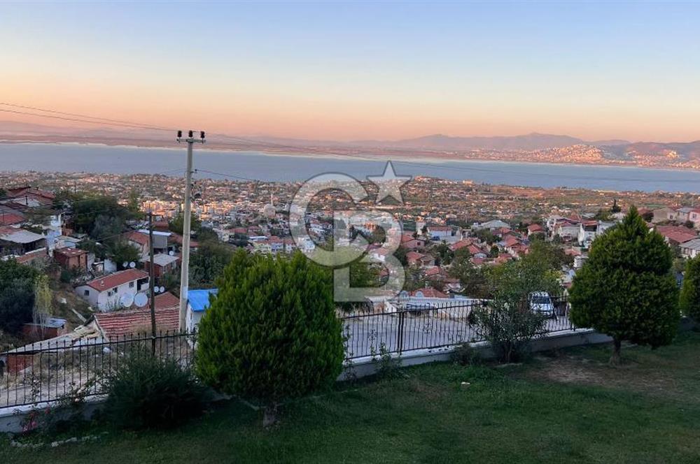 Narlıdere'de panaroma sitesinde satilik