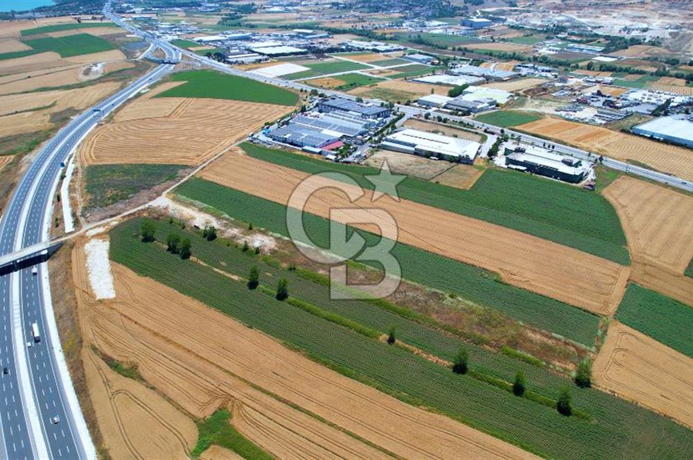 Çatalca Ferhatpaşada Ticaret  Depolama İmarlı 4.563 m² Arsa