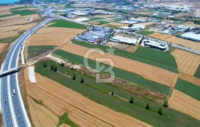 Çatalca Ferhatpaşada Ticaret  Depolama İmarlı 4.563 m² Arsa