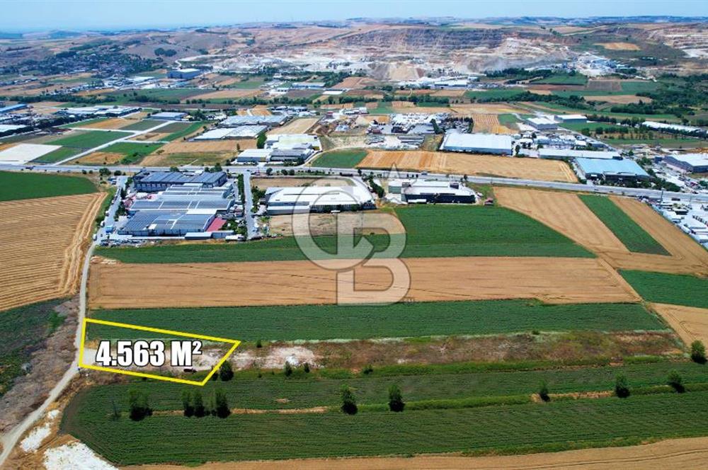 Çatalca Ferhatpaşada Ticaret  Depolama İmarlı 4.563 m² Arsa