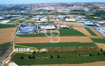 Çatalca Ferhatpaşada Ticaret  Depolama İmarlı 4.563 m² Arsa