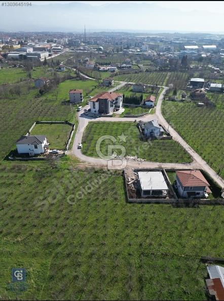 HENDEK BÜYÜKDERENİN EN GÜZEL KONUMUNDA VİLLA ARSASI