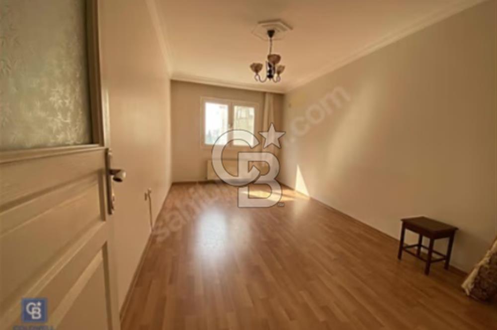 Küçükpark Zafer Cad. Üzeri Geniş ve Ferah 3+1 Satılık Daire