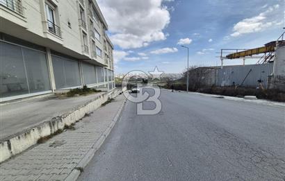 Arnavutköy Ömerlide Cadde Üzeri Kiralık 2 Adet Ticari Dükkan 