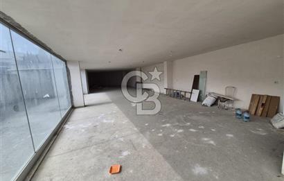 Arnavutköy Ömerlide Cadde Üzeri Kiralık 2 Adet Ticari Dükkan 