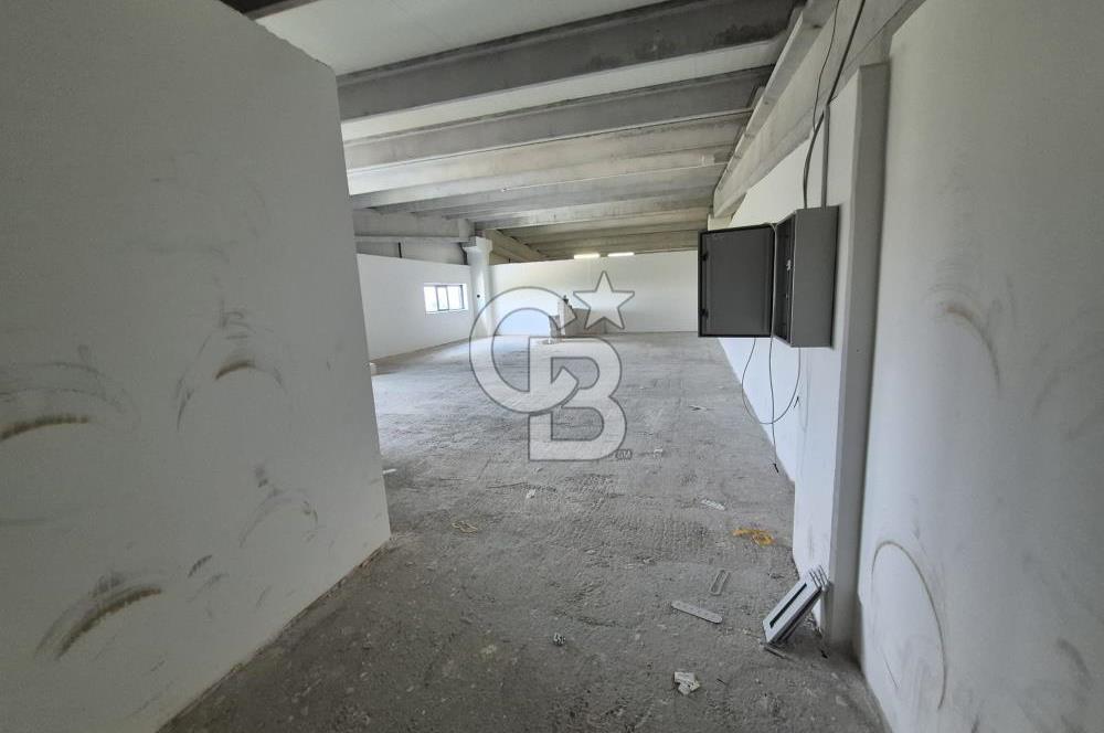 Hadımköy Ömerli'de Zemine Basar 1700 m2 Kiralık Depo / Fabrika