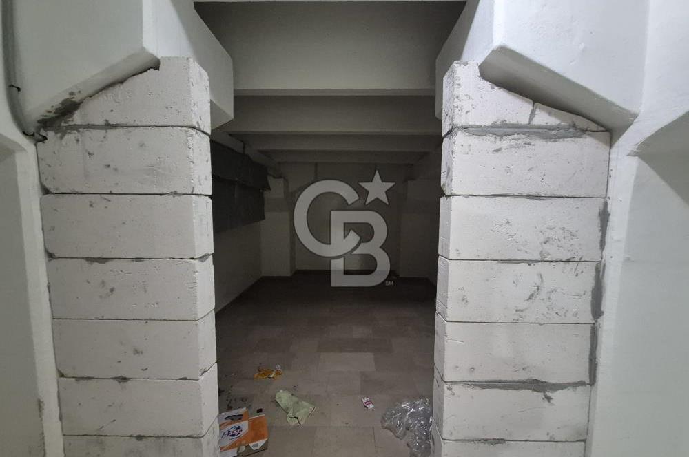 Hadımköy Ömerli'de Zemine Basar 1700 m2 Kiralık Depo / Fabrika