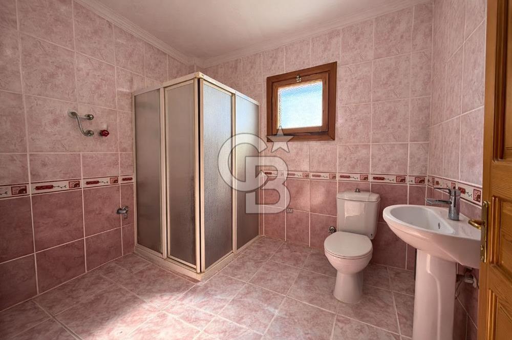 Çeşme Yalı Mahallesi'inde 354m2 Arsa Paylı Müstakil Villa