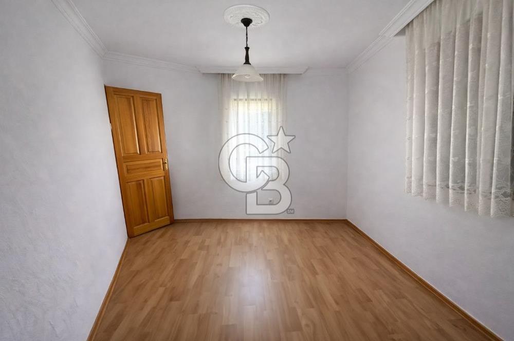 Çeşme Yalı Mahallesi'inde 354m2 Arsa Paylı Müstakil Villa