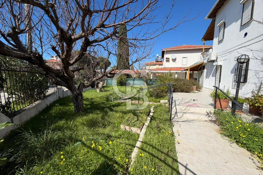 Çeşme Yalı Mahallesi'inde 354m2 Arsa Paylı Müstakil Villa