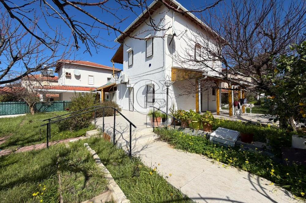 Çeşme Yalı Mahallesi'inde 354m2 Arsa Paylı Müstakil Villa