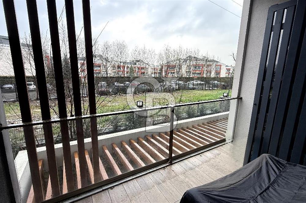 ZERAY ESİL SİTESİNDE ÖZEL DEKORE EDİLMİŞ 3+1 BAHÇE DUBLEKS DAİRE