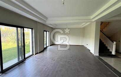 Düzce Yeşilköy Villalarında 7+2 350M2 Özel Bahçeli Fırsat Villa