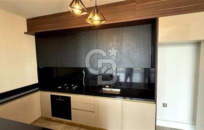 KARTEPE ZERAY ESİL'DE 3+1 GENİŞ ARAKAT HAMAM VE SAUNALI