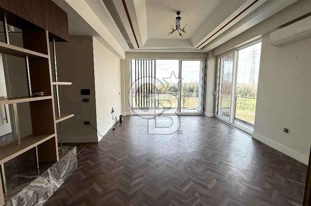 KARTEPE ZERAY ESİL'DE 3+1 GENİŞ ARAKAT HAMAM VE SAUNALI