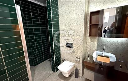 KARTEPE ZERAY ESİL'DE 3+1 GENİŞ ARAKAT HAMAM VE SAUNALI