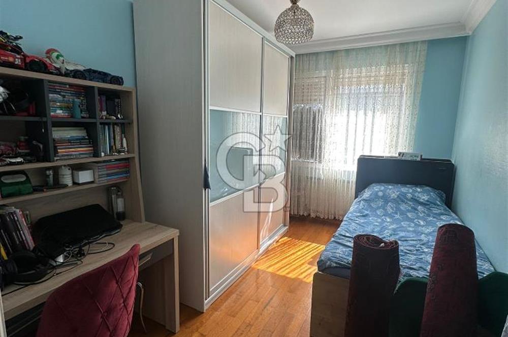 FLORYA CADDESİ GÜL EVLERDE KİRALIK 4+1 DAİRE
