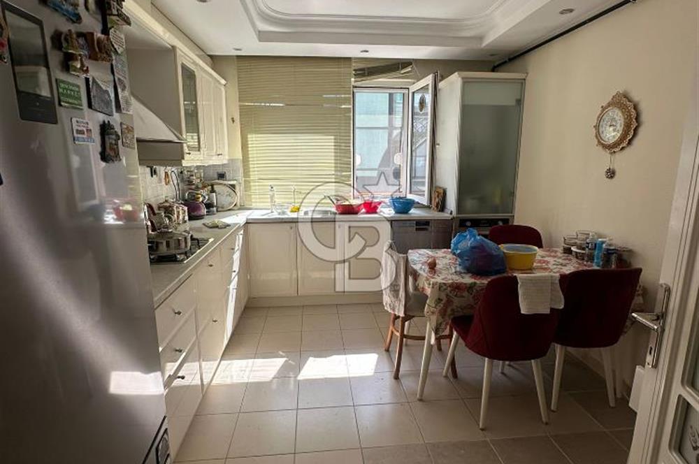 FLORYA CADDESİ GÜL EVLERDE KİRALIK 4+1 DAİRE