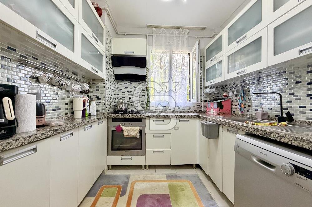 Gaziemir Atıfbey'in Merkezinde Cadde Üzerinde Satılık 3+1 Daire 