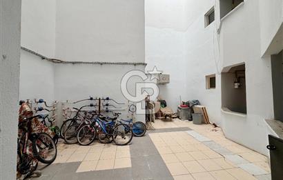 Gaziemir Atıfbey'in Merkezinde Cadde Üzerinde Satılık 3+1 Daire 