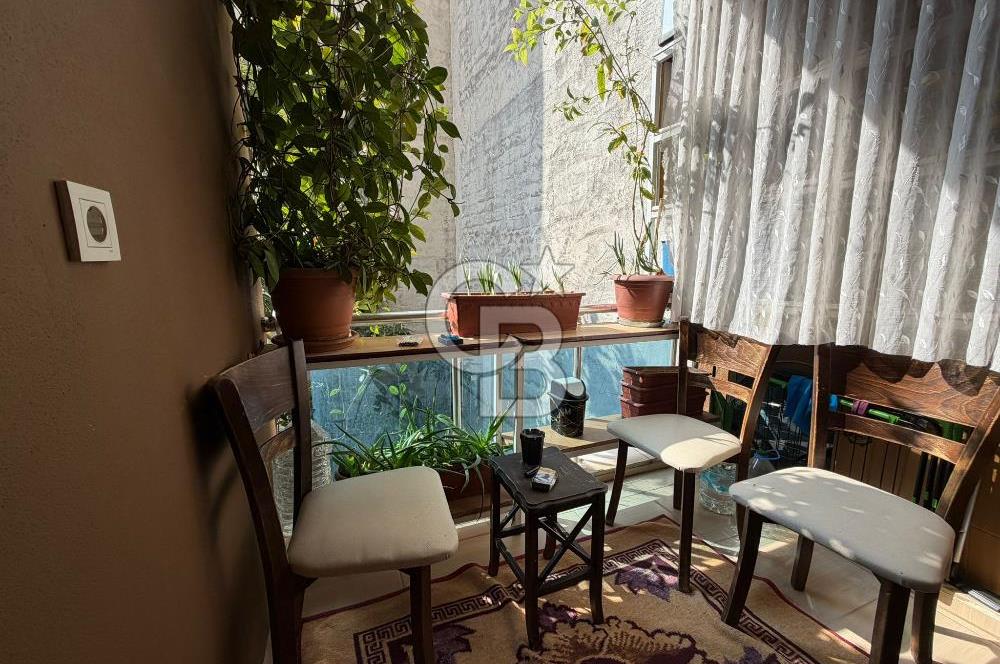 CB SMYRNA'DAN ALİFUAT CEBESOY'DA BAKIMLI MASRAFSIZ ARA KAT DAİRE