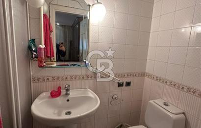FLORYA CADDESİ GÜL EVLERDE KİRALIK 4+1 DAİRE