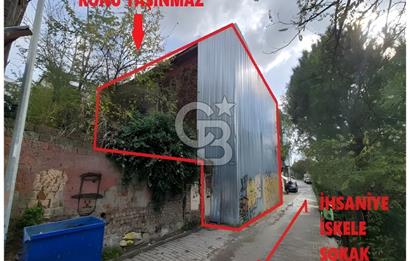 ÜSKÜDAR İHSANİYE MAHALLESİNDE BAHÇELİ AHŞAP EV VE KAGİR KULÜBE