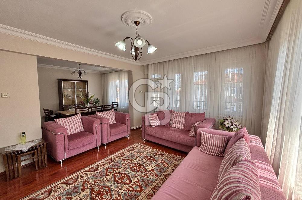 CB KİNG'DEN TOYGAR M. M.AKİF ERSOY C. FATİH SİTESİ SATILIK DAİRE