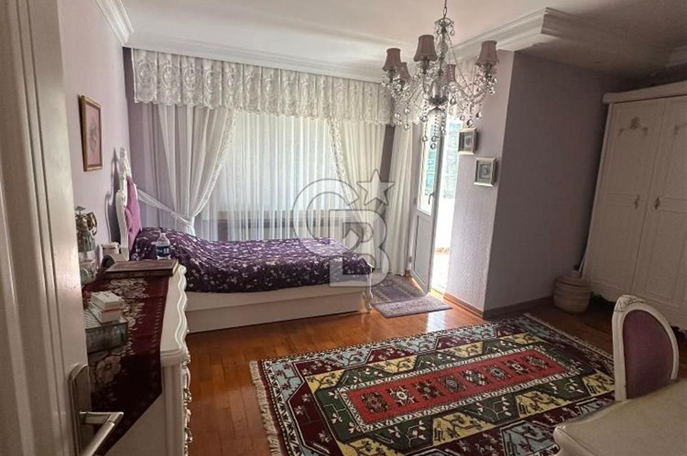 FLORYA CADDESİ GÜL EVLERDE KİRALIK 4+1 DAİRE
