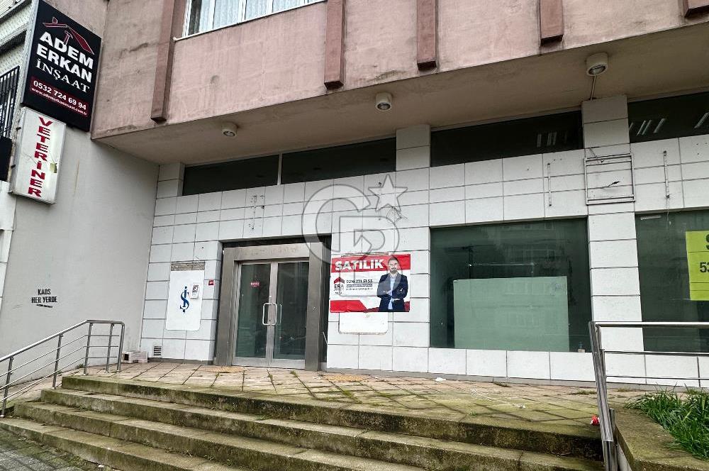 ÜSKÜDAR FISTIKAĞACI' NDA SATILIK İŞ YERİ