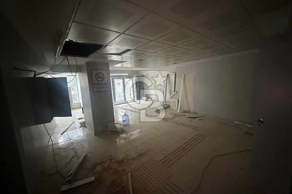 ÜSKÜDAR FISTIKAĞACI' NDA SATILIK İŞ YERİ