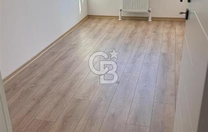 ACIBADEMİN KOMŞUSU ÜNALANDA YENİ BİNADA 2+1 SATILIK FERAH DAİRE