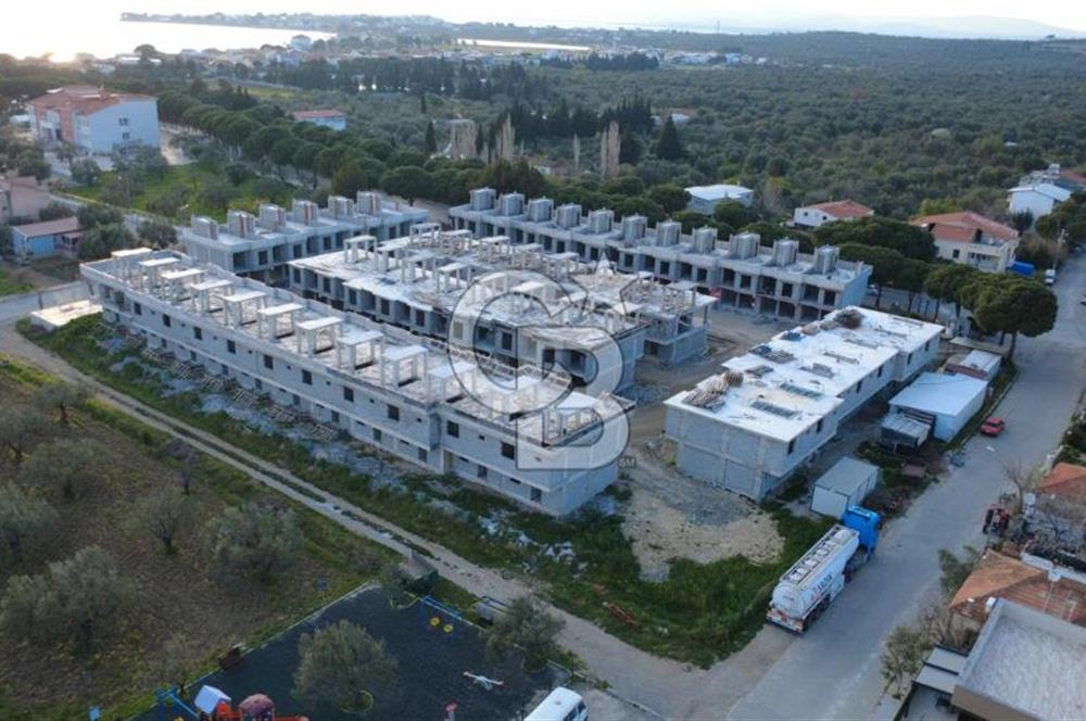 ŞAKRANDA 3+1 HAVUZLU SİTE İÇERİSİNDE VİLLA