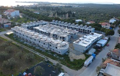 ŞAKRANDA 3+1 HAVUZLU SİTE İÇERİSİNDE VİLLA