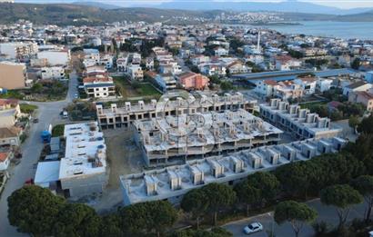 ŞAKRANDA 3+1 HAVUZLU SİTE İÇERİSİNDE VİLLA