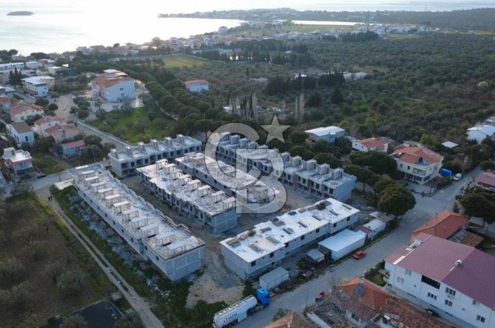 ŞAKRANDA 3+1 HAVUZLU SİTE İÇERİSİNDE VİLLA